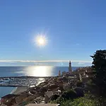 Apartment Le Vigia-vue Mer-terrasse-climatisation-parking Menton