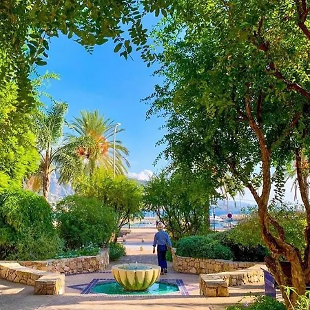 Le Vigia-vue Mer-terrasse-climatisation-parking Menton