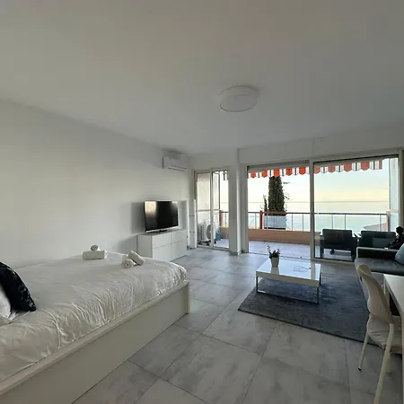 Le Vigia-vue Mer-terrasse-climatisation-parking * Menton